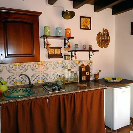 Eoliando Case Per Vacanze - Lipari Centro Apartment *